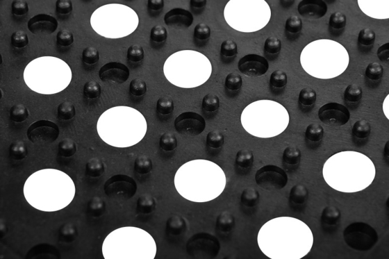 Interlocking Antifatigue Tile Mat met gaten ESD Rubber Floor Mat Antistatic Anti Fatigue Mat