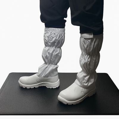 Anti-statische ESD rubber mat met dubbele PVC-lagen en een oppervlak met schorspatroon dat ergonomisch comfort en gladwerendheid biedt